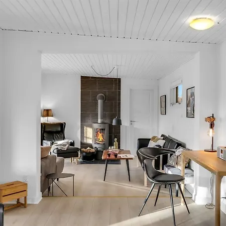 Holiday home Dragan - 350m From The Sea In Western Jutland By Interhome